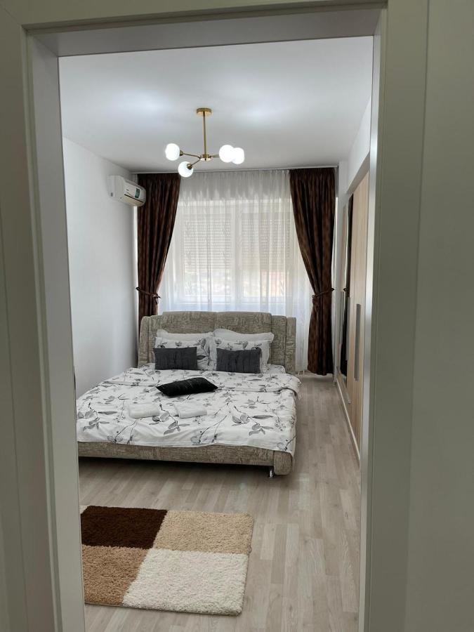 Class Deluxe Apartments Oradea Exterior foto