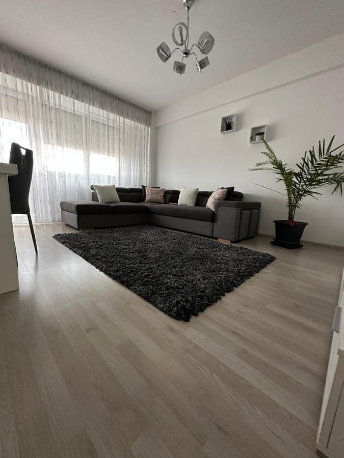 Class Deluxe Apartments Oradea Exterior foto