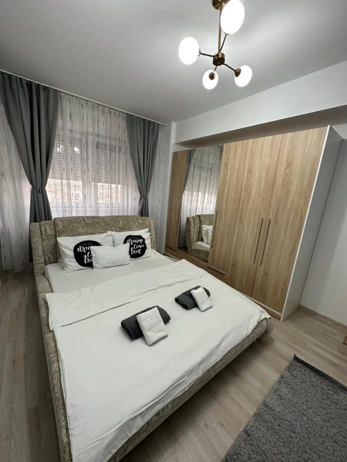 Class Deluxe Apartments Oradea Exterior foto